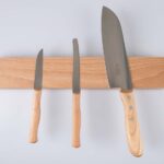 Messerleiste mit Magneten, massive Buche, geölt