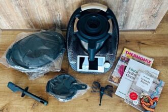 Thermomix TM6 Küchenmaschine schwarz 2000W Touchscreen