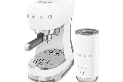 SMEG Set Espressomaschine und Milchaufschäumer Kaffeemaschine